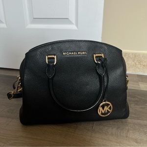 Black Michael Kors Crossbody Purse